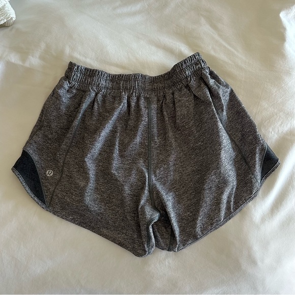 Lululemon Hotty Hot shorts Gray - Picture 4 of 4
